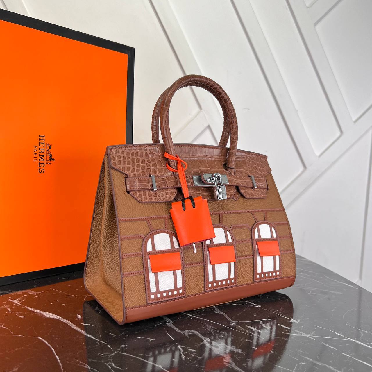 Hermes Birkin Bag 30 Cm 

30x22 Cm 
5447_4⭐️