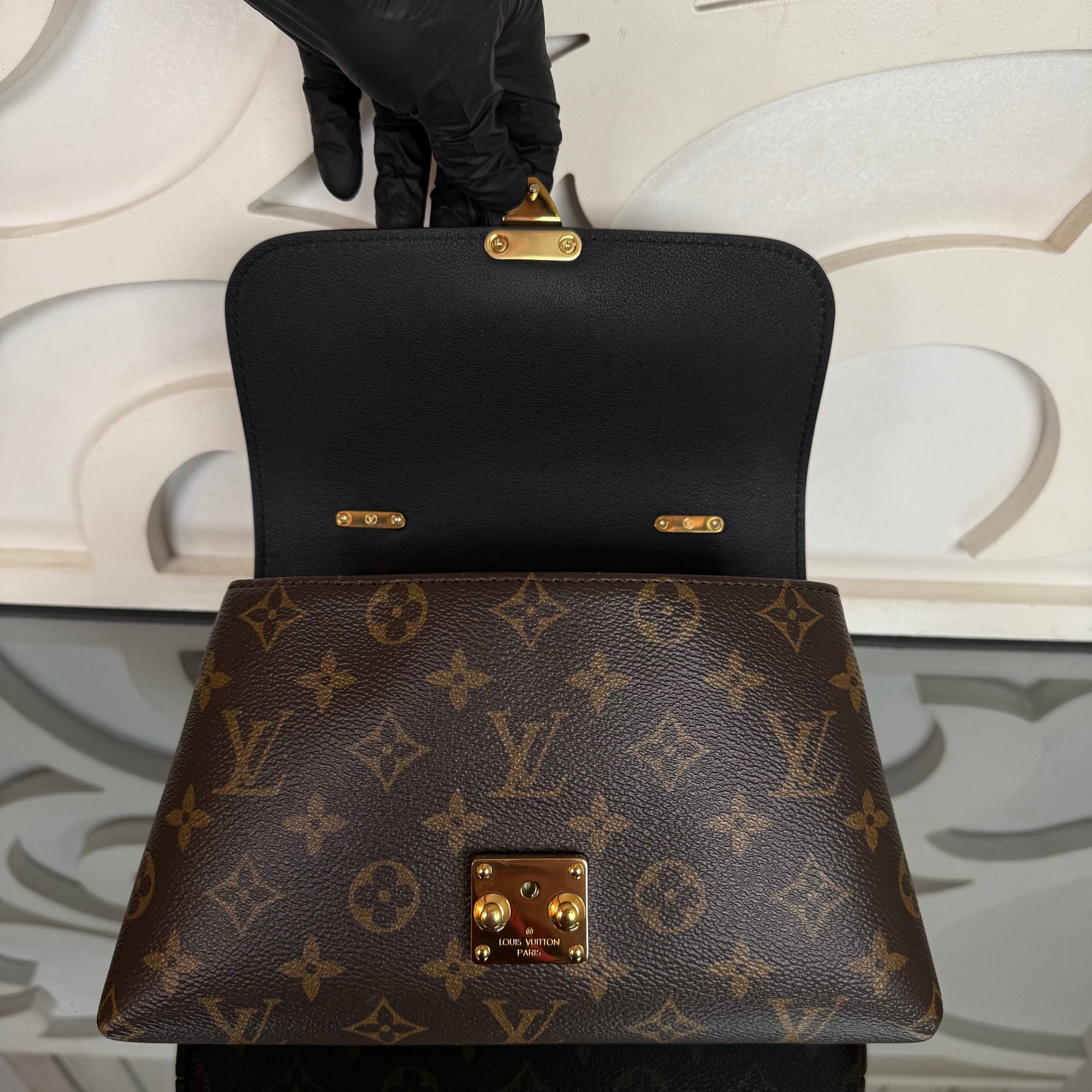 Louis Vuitton Madeleine BB Bag

910582 ⭐️