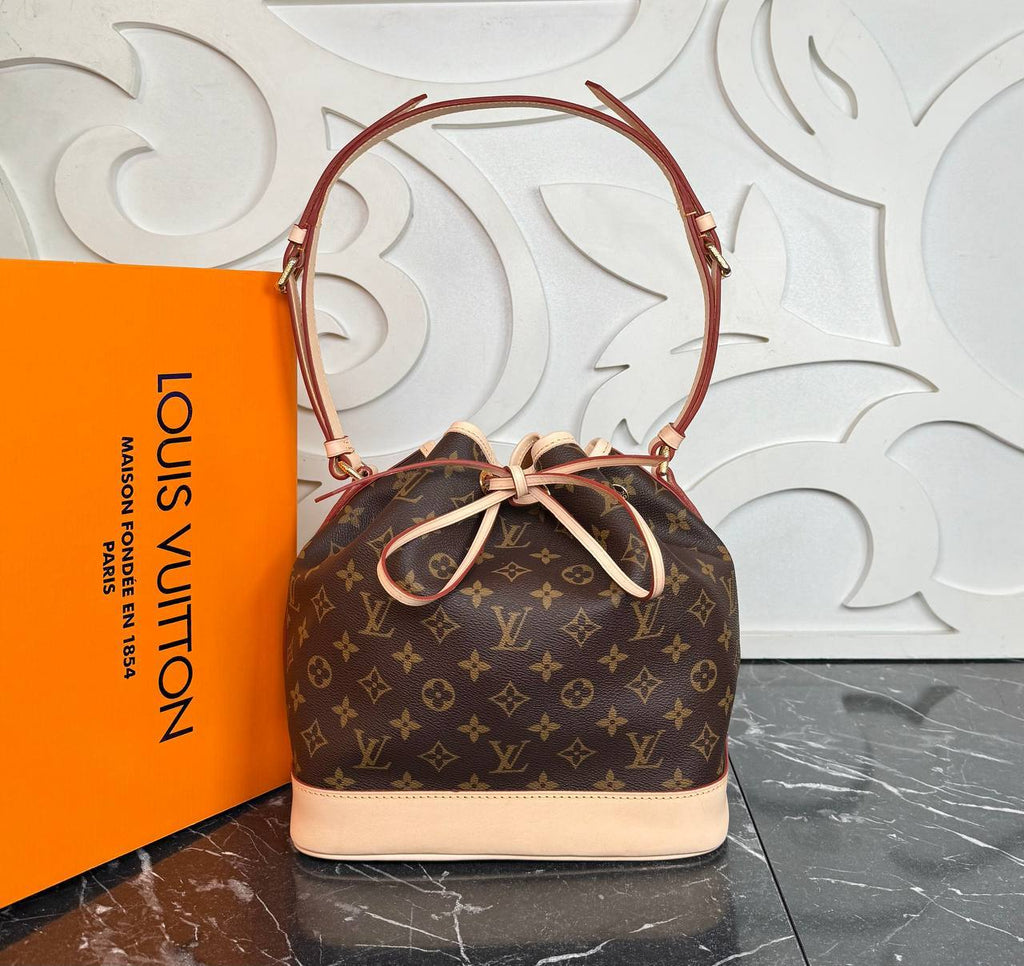 Louis Vuitton Neo Medium

5206 ⭐️