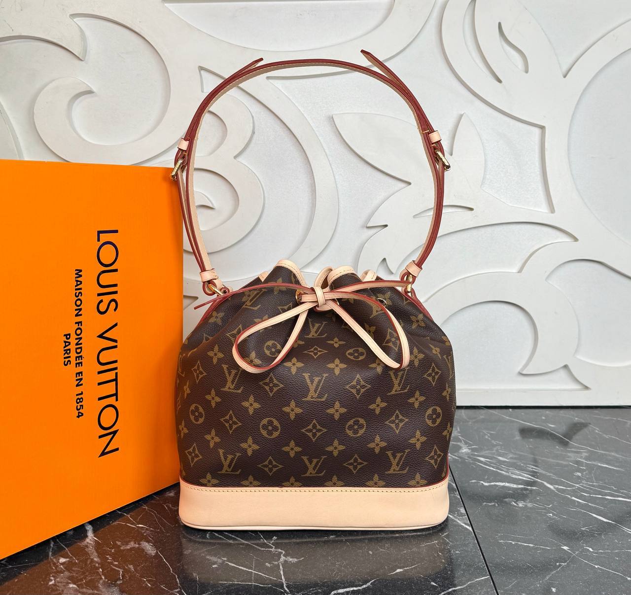 Louis Vuitton Neo Medium

5206 ⭐️