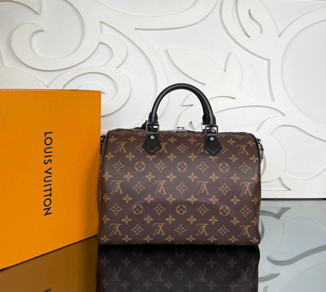 Louis Vuitton Speedy Soft 30 Dark 

6578 ⭐️