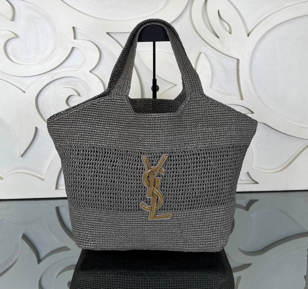 Saint Laurent Icare Medium in Raffia 

31x28 cm 
910973 ⭐️