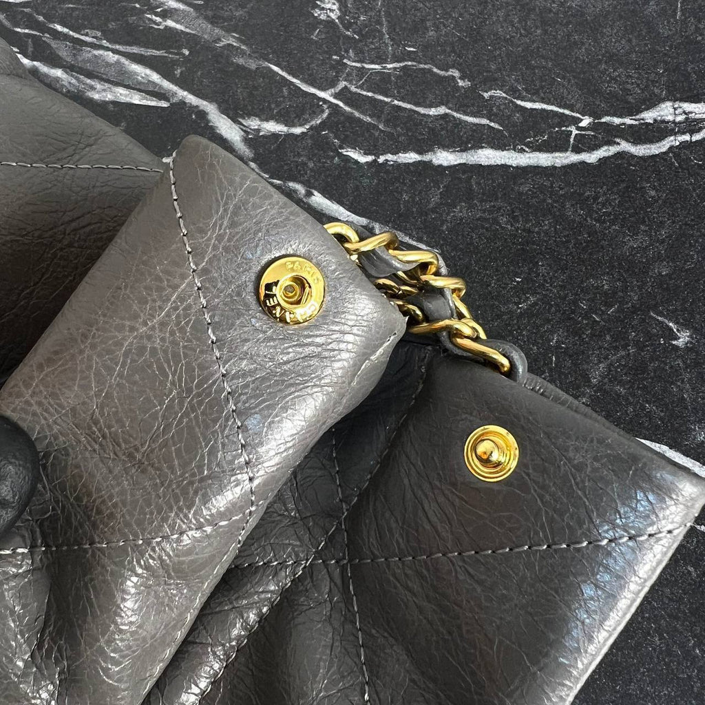 Chanel 22 Handbag

33x39 cm 
5648 ⭐️