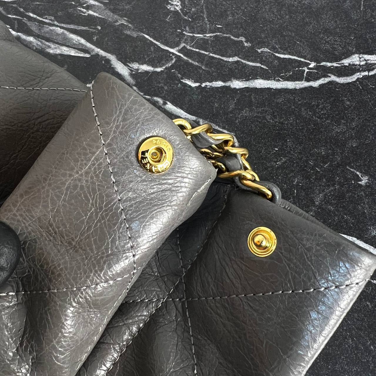 Chanel 22 Handbag

33x39 cm 
5648 ⭐️