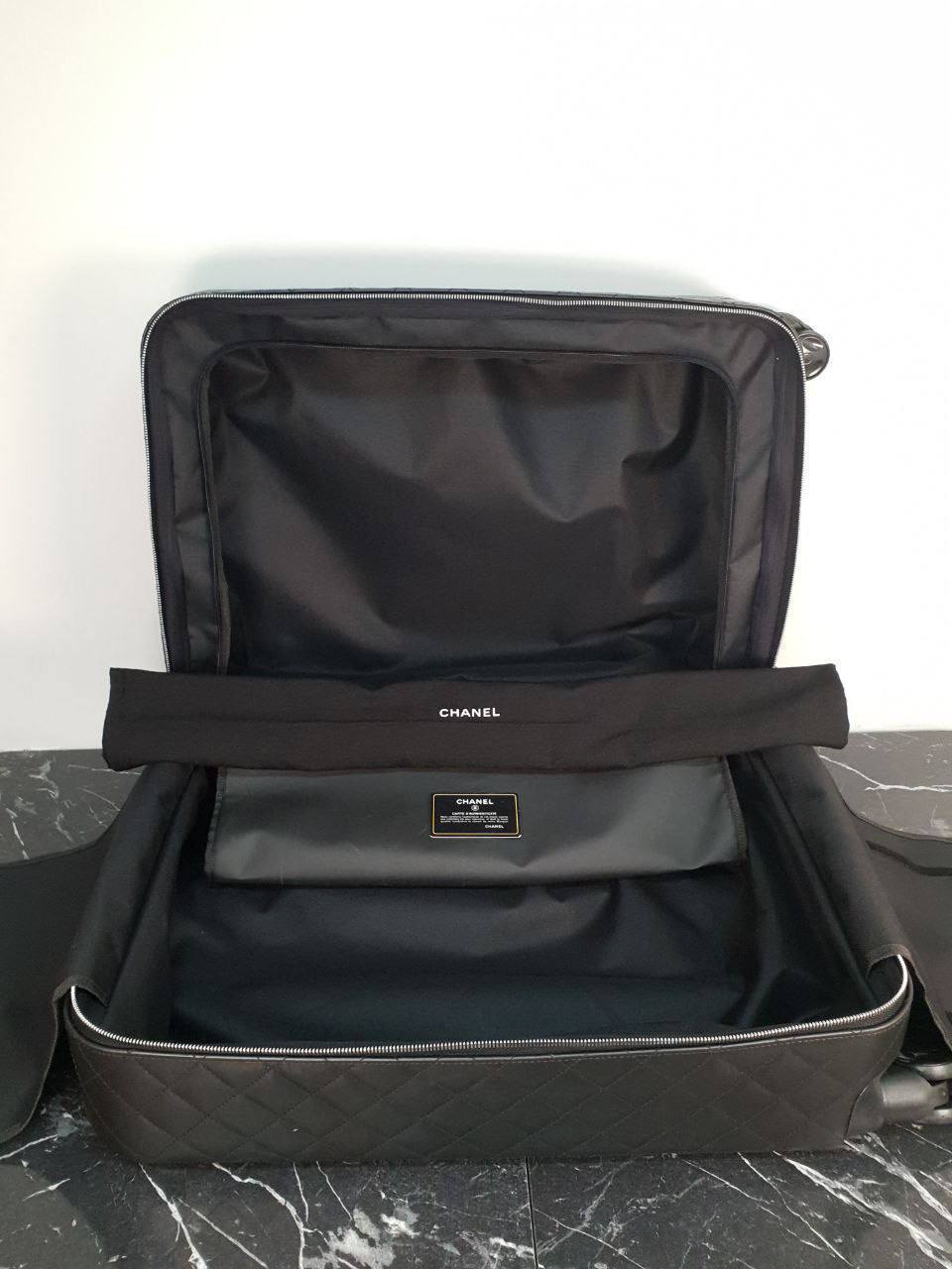 Chanel suit case 60x42x24