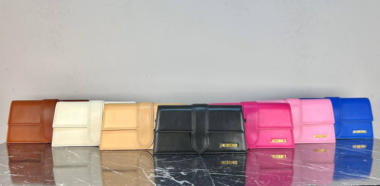 Jacquemus Lee Petit Bambino 

28x15 cm
5736-1 ⭐️