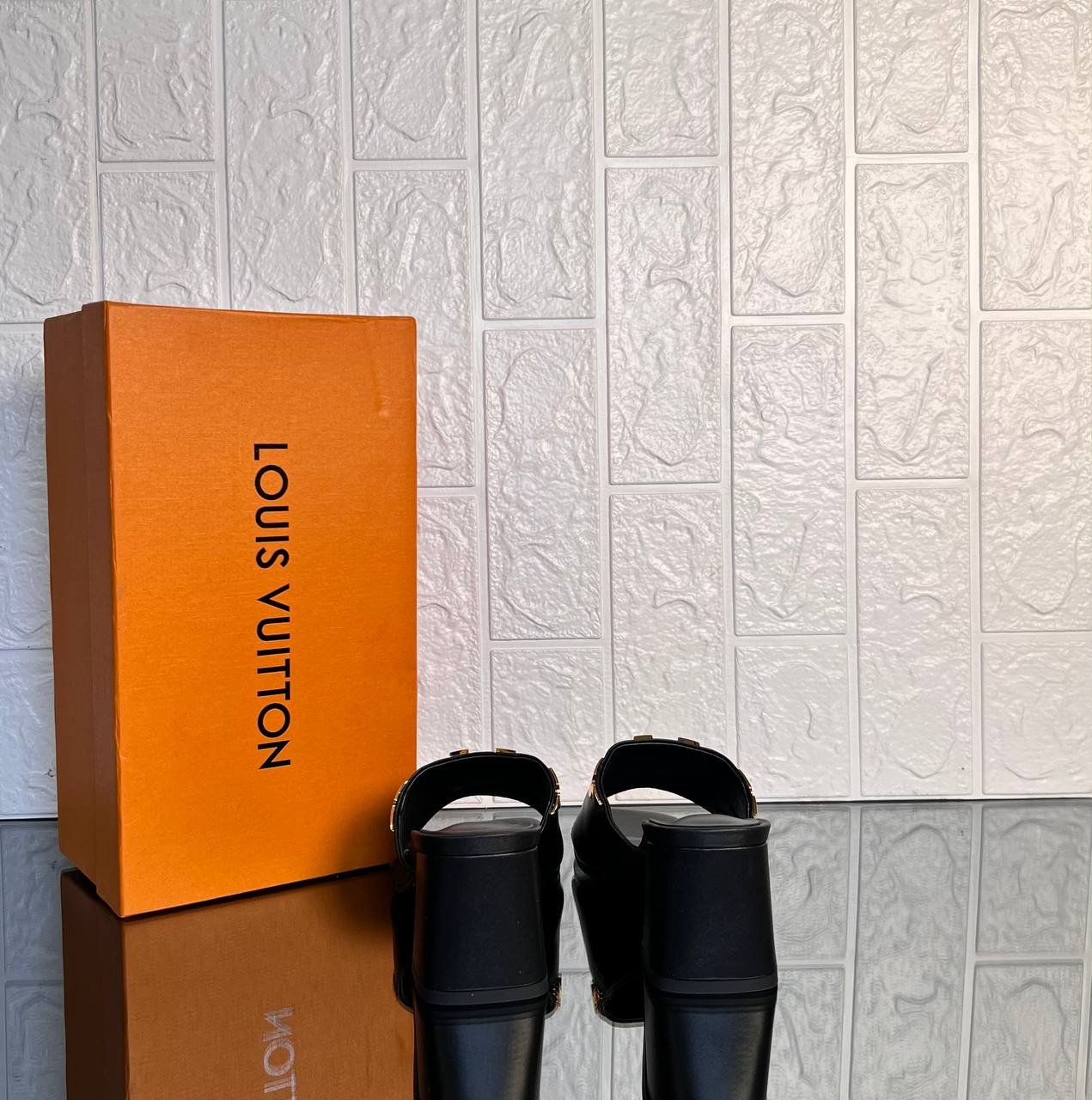 Louis Vuitton Mare Mule 8cm

911237 ⭐️