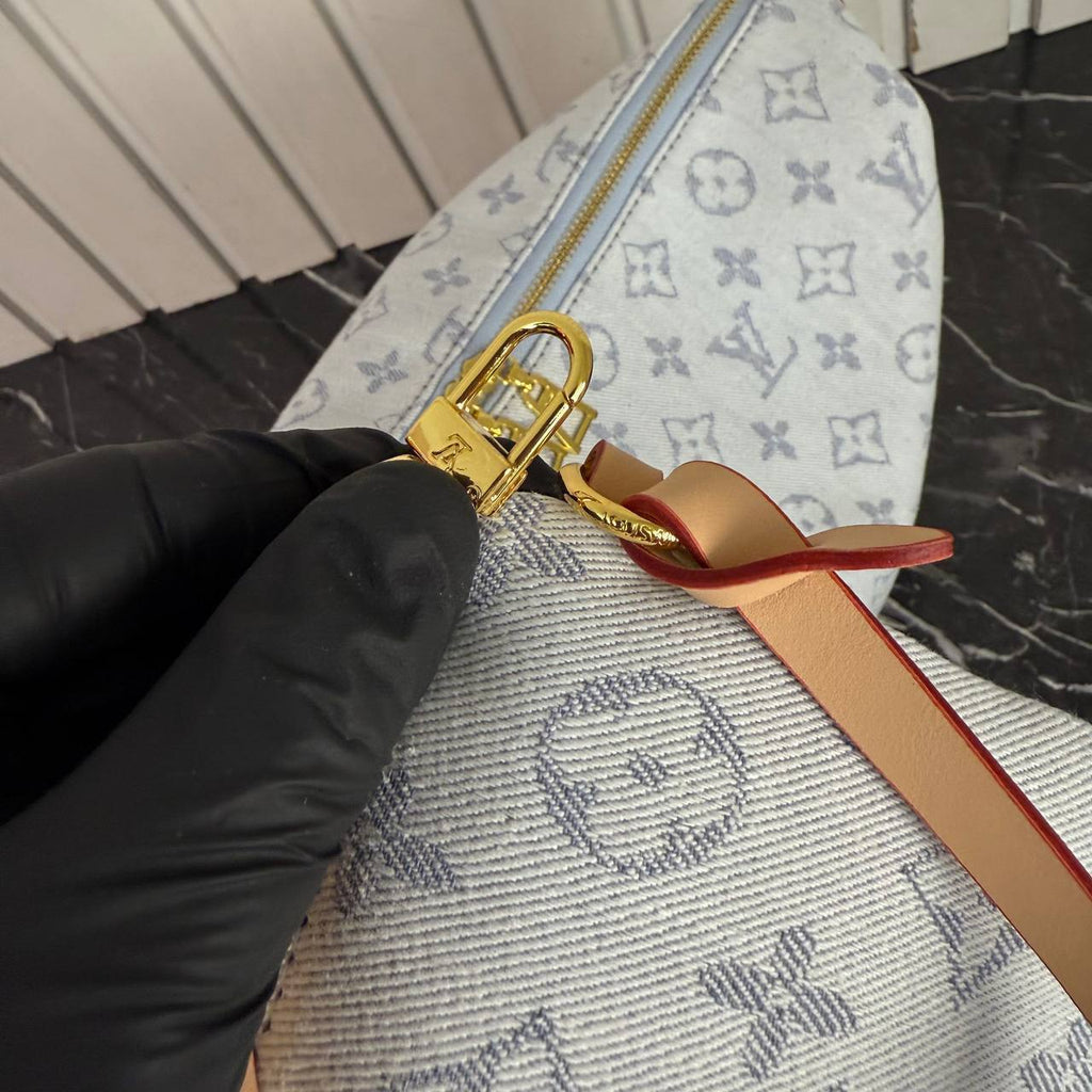 Louis Vuitton Coussin Hobo MM Denim

910136 ⭐️