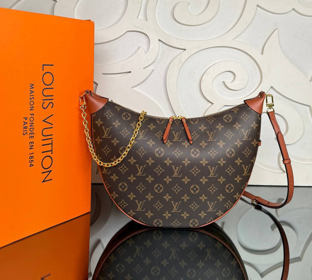 Louis Vuitton Loop Hobo Bag 

910432 ⭐️
