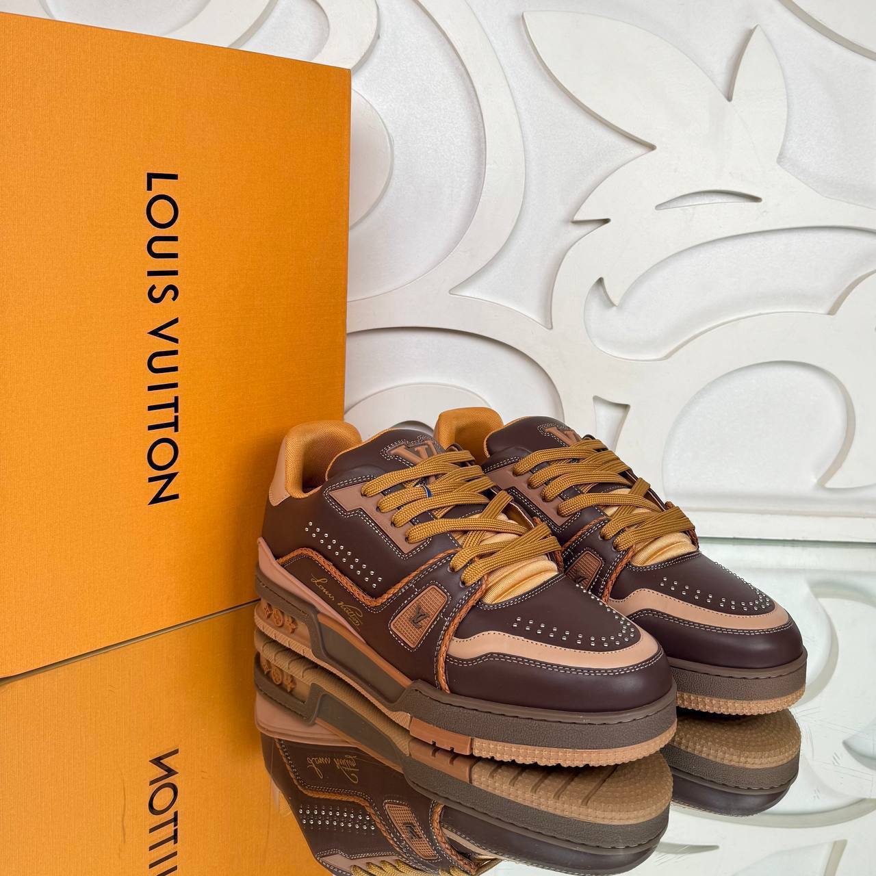 Louis Vuitton Trainer Stone Sneakers

6974 ⭐️