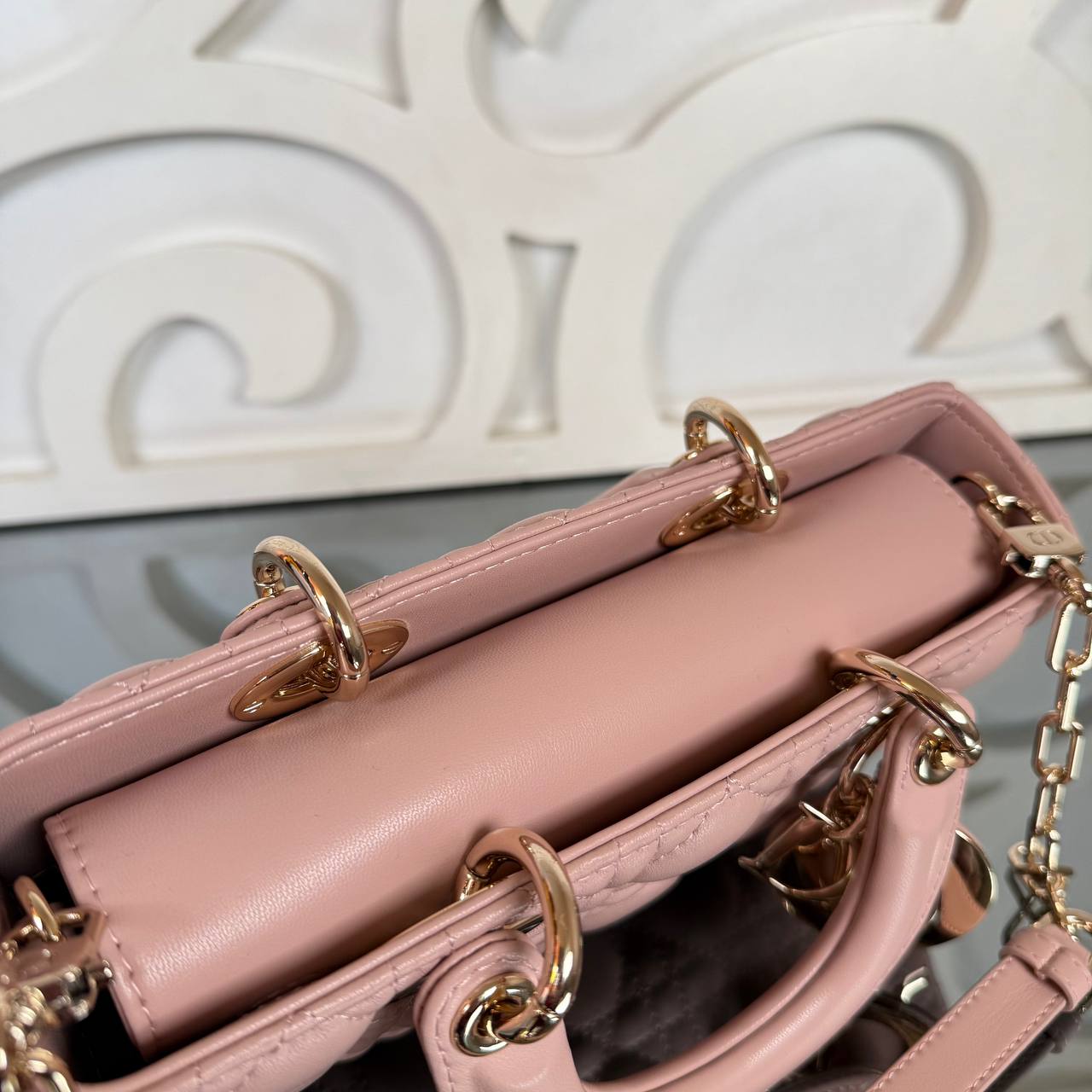 Christian Dior D-Joy Medium Bag

22x12 cm 
910517 ⭐️
