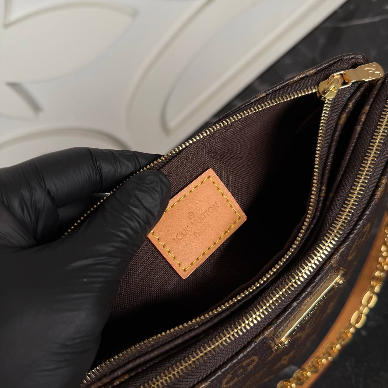 Louis Vuitton Liv Pochette

210076 ⭐️