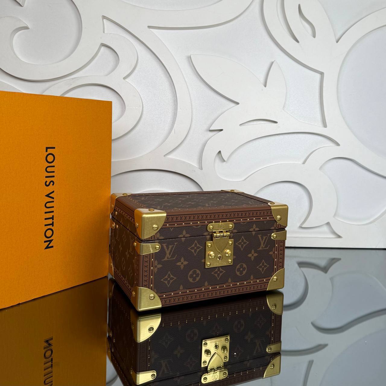 Louis Vuitton Coffret Tresor 

6207 ⭐️