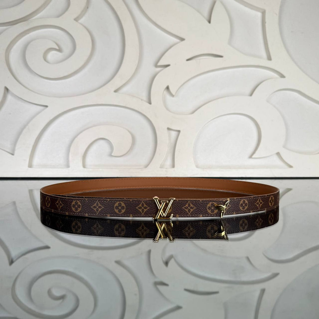 Louis Vuitton Pretty LV 20 mm Reversible Belt

217037 ⭐️