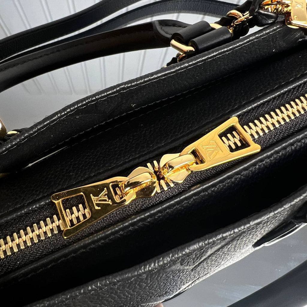 Louis Vuitton OnTheGo East West

5749-1 ⭐️