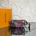 Louis Vuitton Pochette Accessories

910367 ⭐️