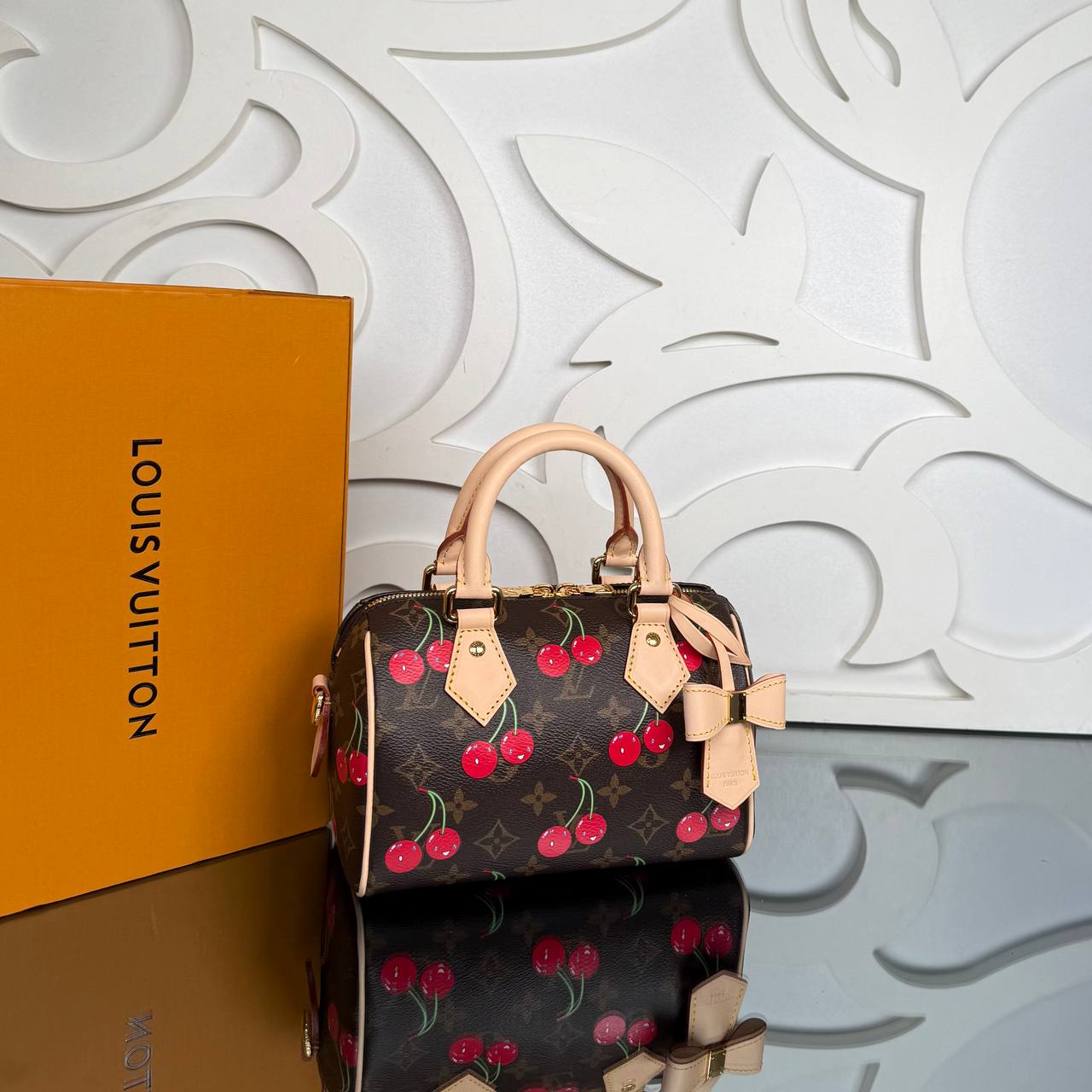 Louis Vuitton LV x TM Speedy 20 cm
Xmurakami

⭐️