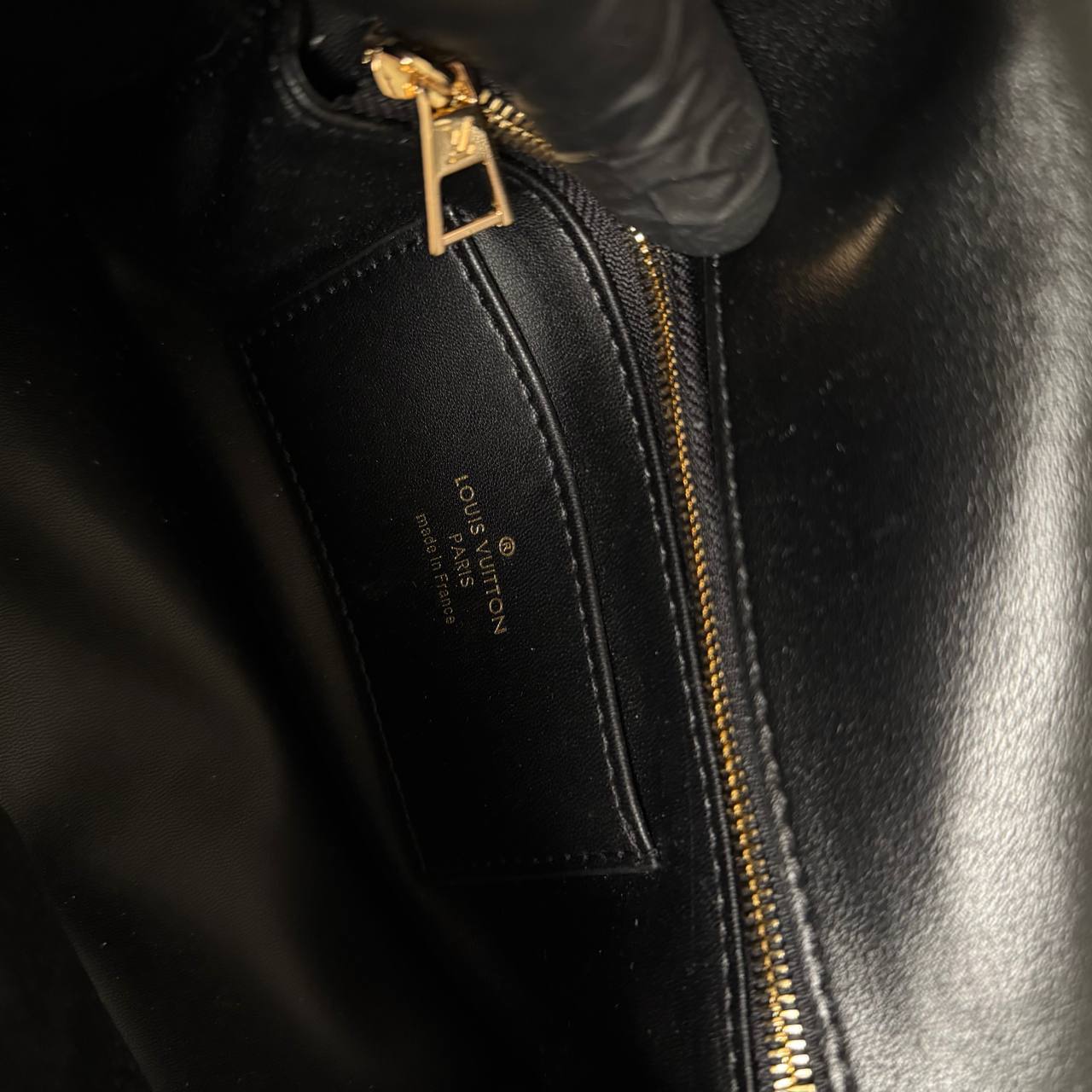 Louis Vuitton Go-14 Medium 

6133 ⭐️