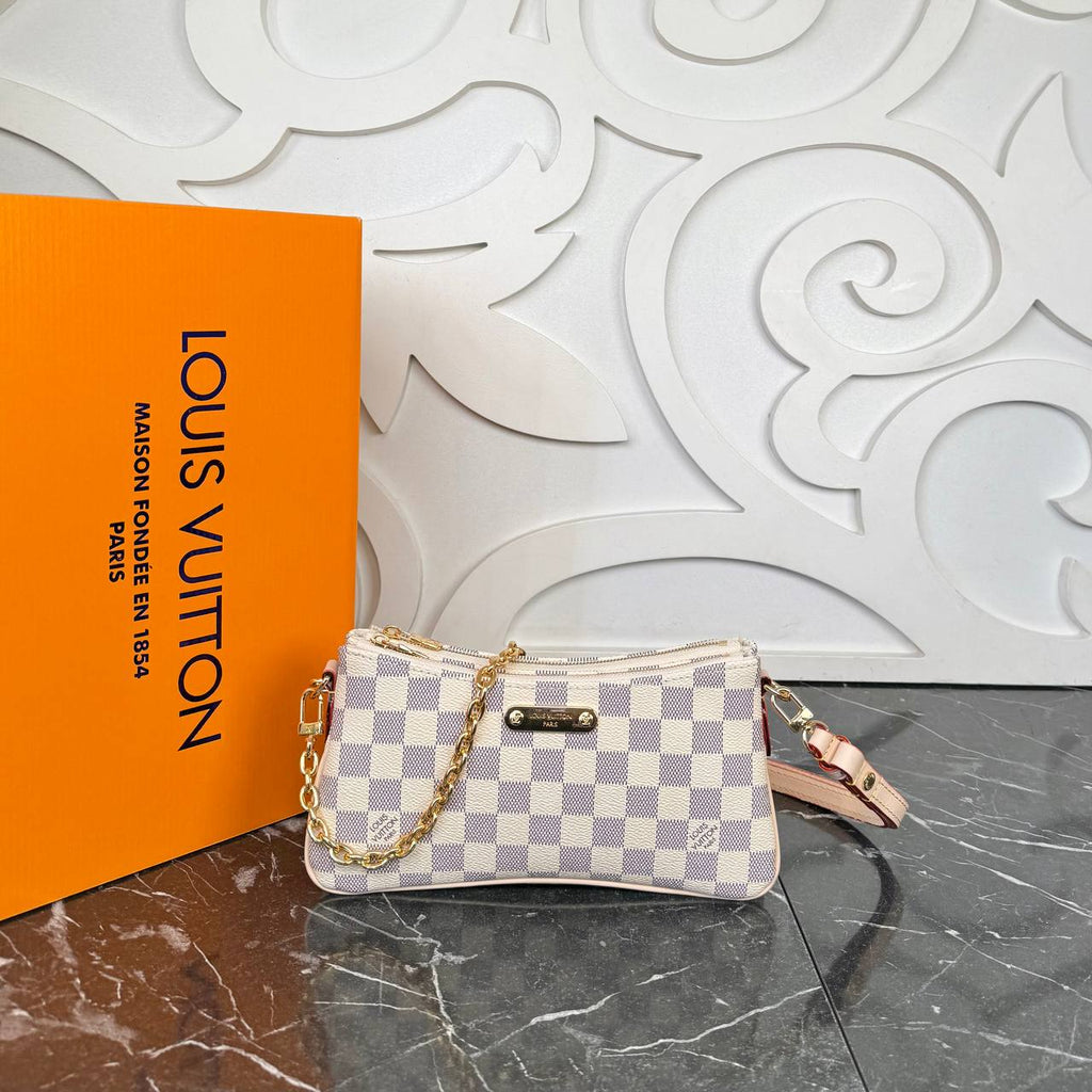 Louis Vuitton Liv Pochette

210076 ⭐️