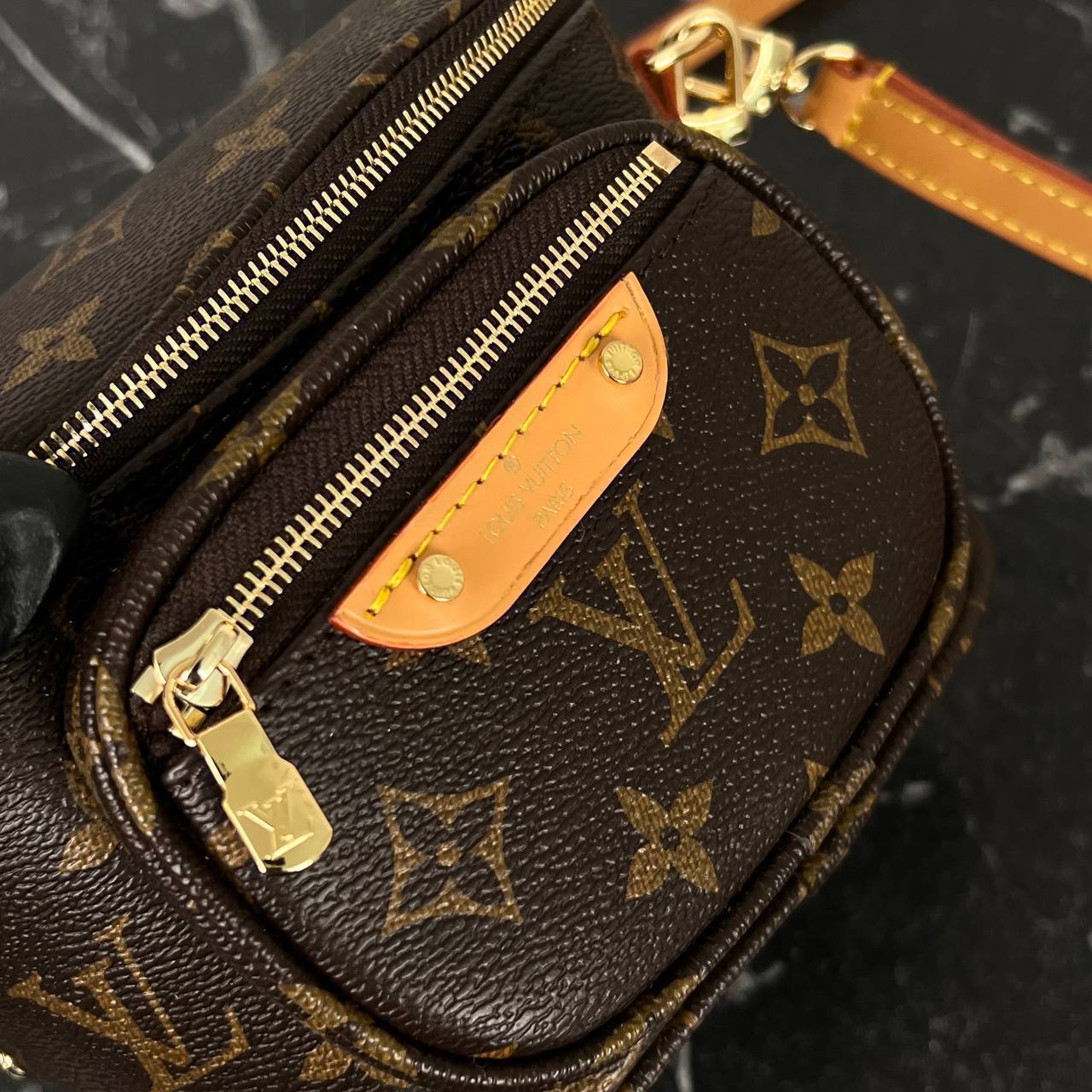 Louis Vuitton Mini Bumbag

6659 ⭐️