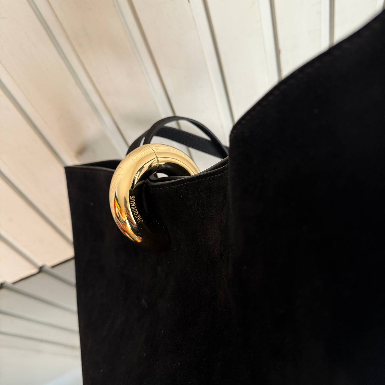 Jacquemus Bambola La Casa Suede Bag Large

33x38 cm
910388 ⭐️