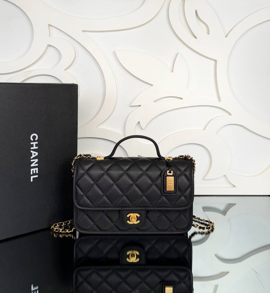 Chanel Medium Flap Bag

25x16 cm
910206 ⭐️