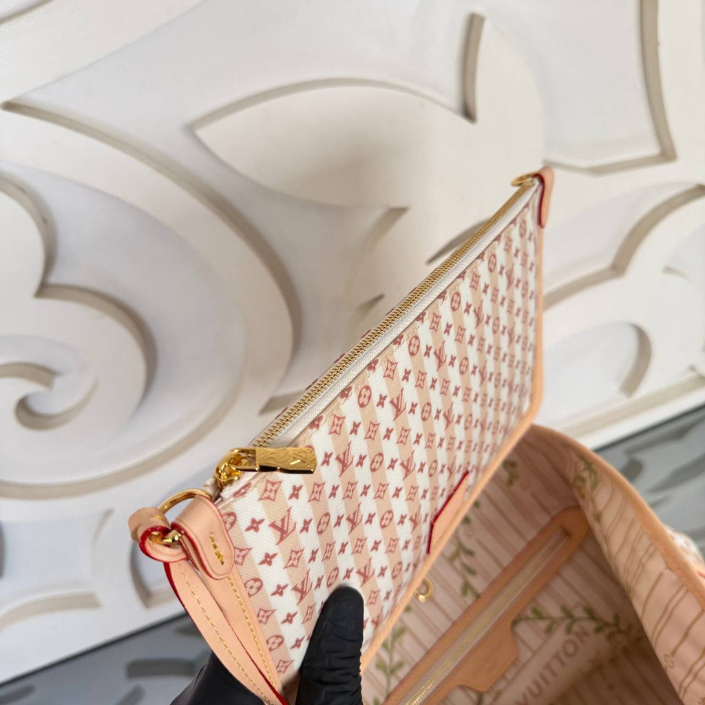 Louis Vuitton Neverfull MM

910995 ⭐️