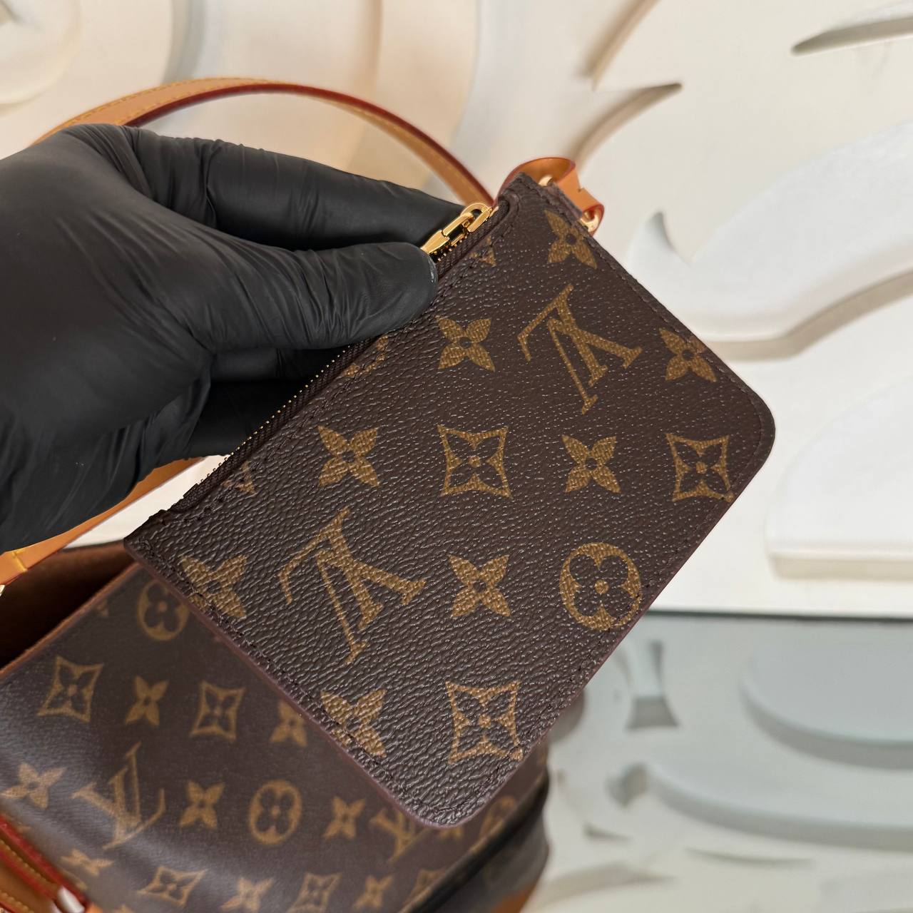 Louis Vuitton All In BB

210087 ⭐️