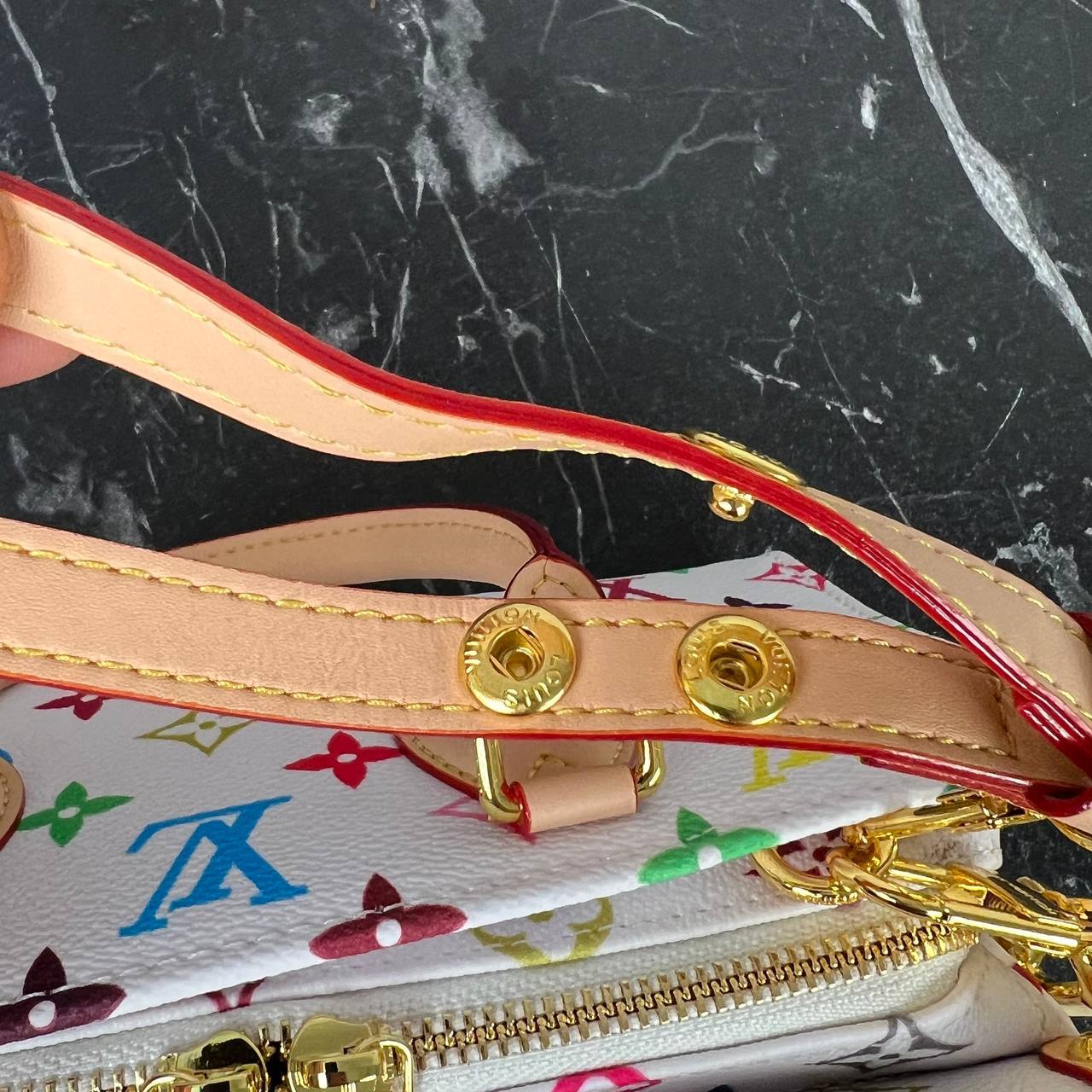 Louis Vuitton LV x TM OnTheGo East West 

6885 ⭐️