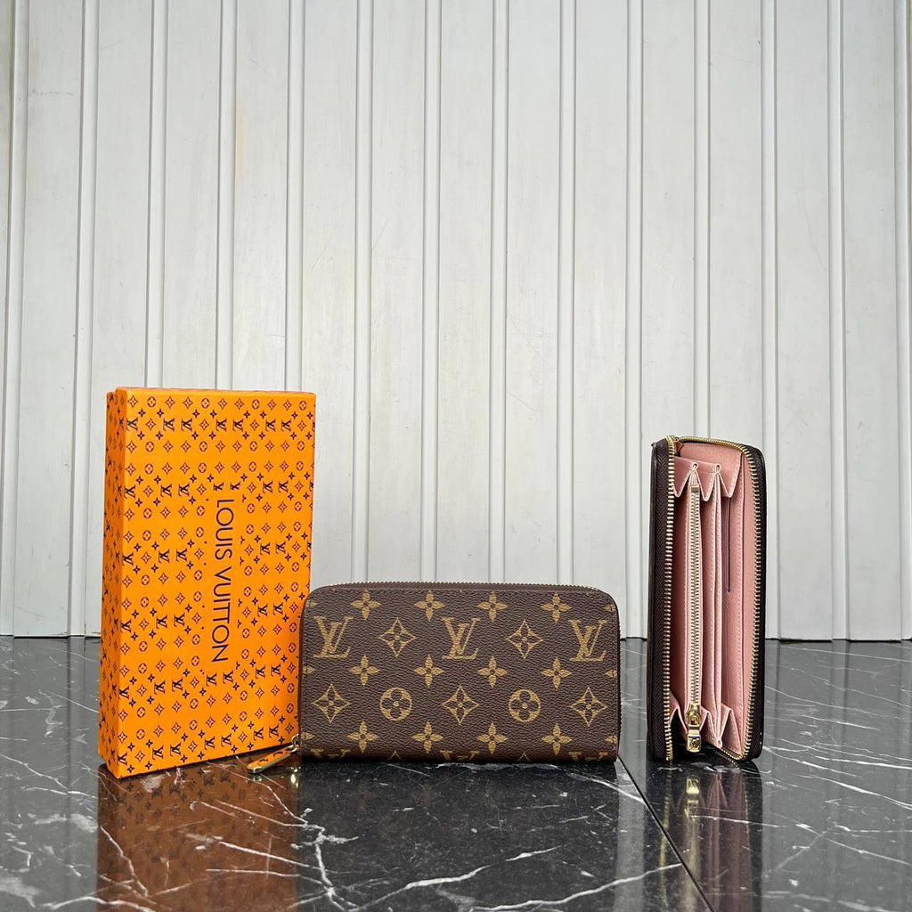 Louis Vuitton Zippy Wallet 

20x10 cm 
28.B ⭐️