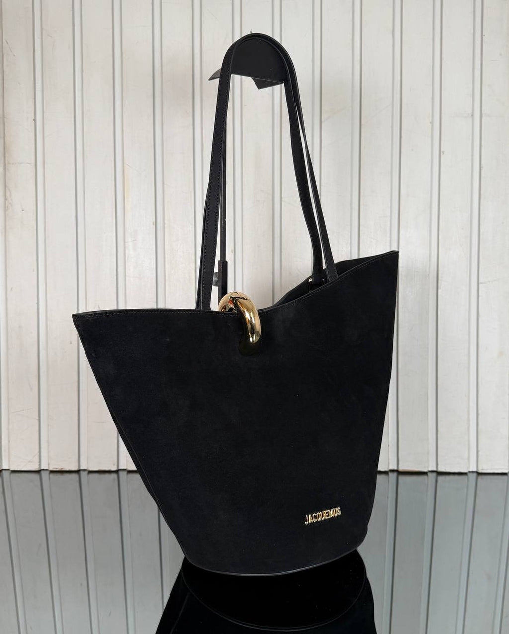 Jacquemus Bambola La Casa Suede Bag Large

33x38 cm
910388 ⭐️