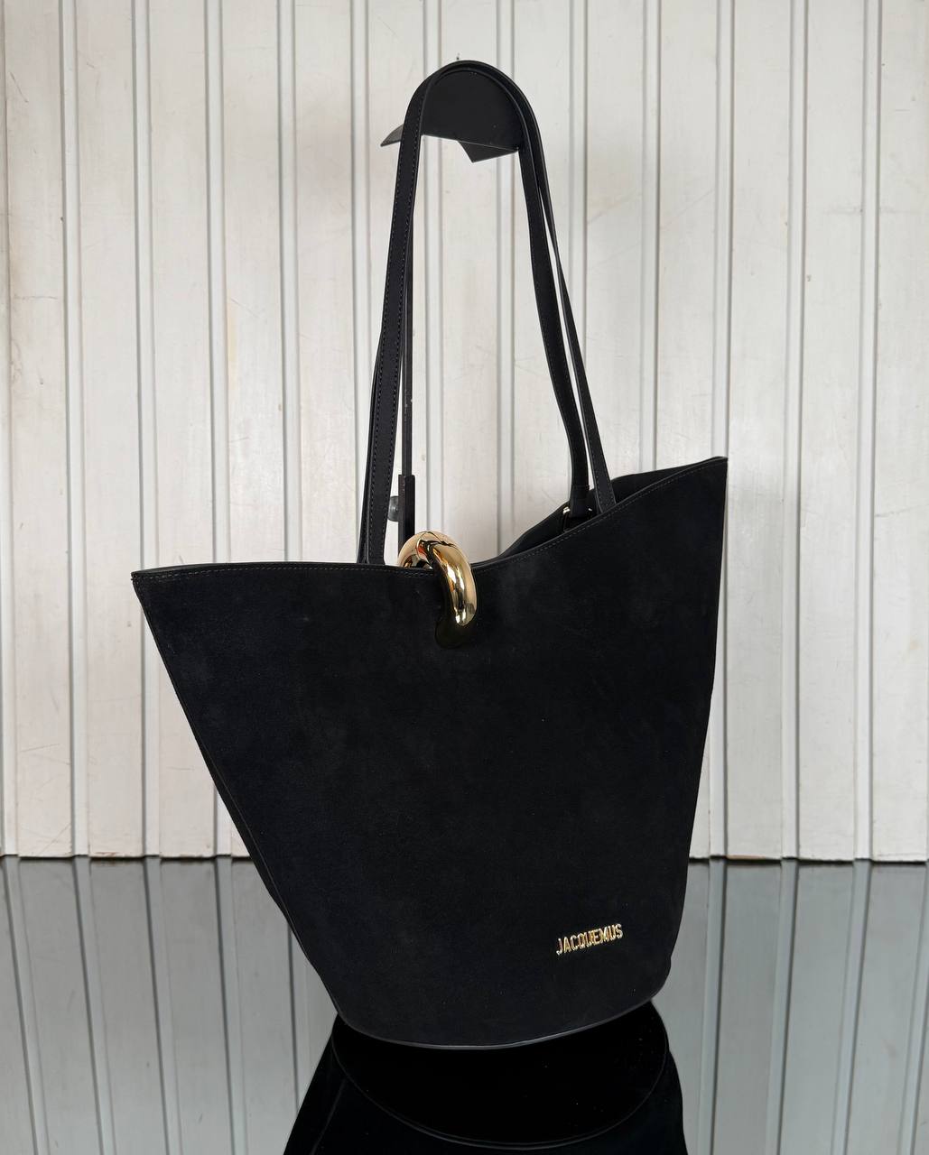 Jacquemus Bambola La Casa Suede Bag Large

33x38 cm
910388 ⭐️
