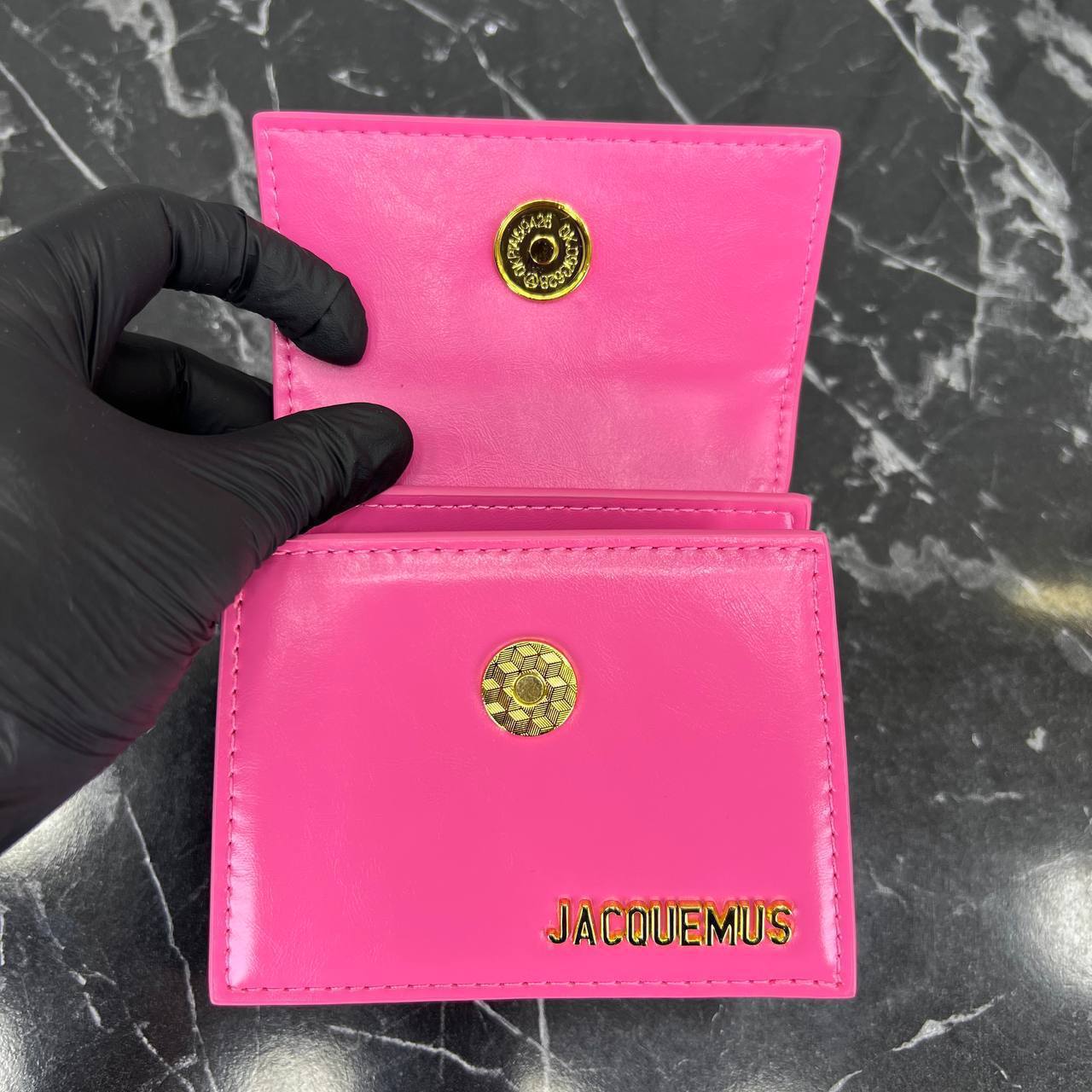 Jacquemus Chiguito Bag Nano

13x10 cm
5736-5 
💥Sale💥
