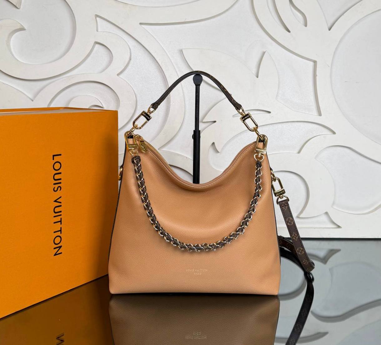 Louis Vuitton Multipass Bag

910426 ⭐️