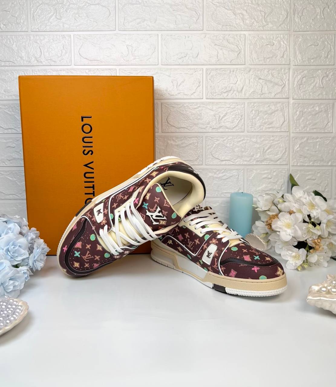 Louis Vuitton Sneakers

3793-5 ⭐️