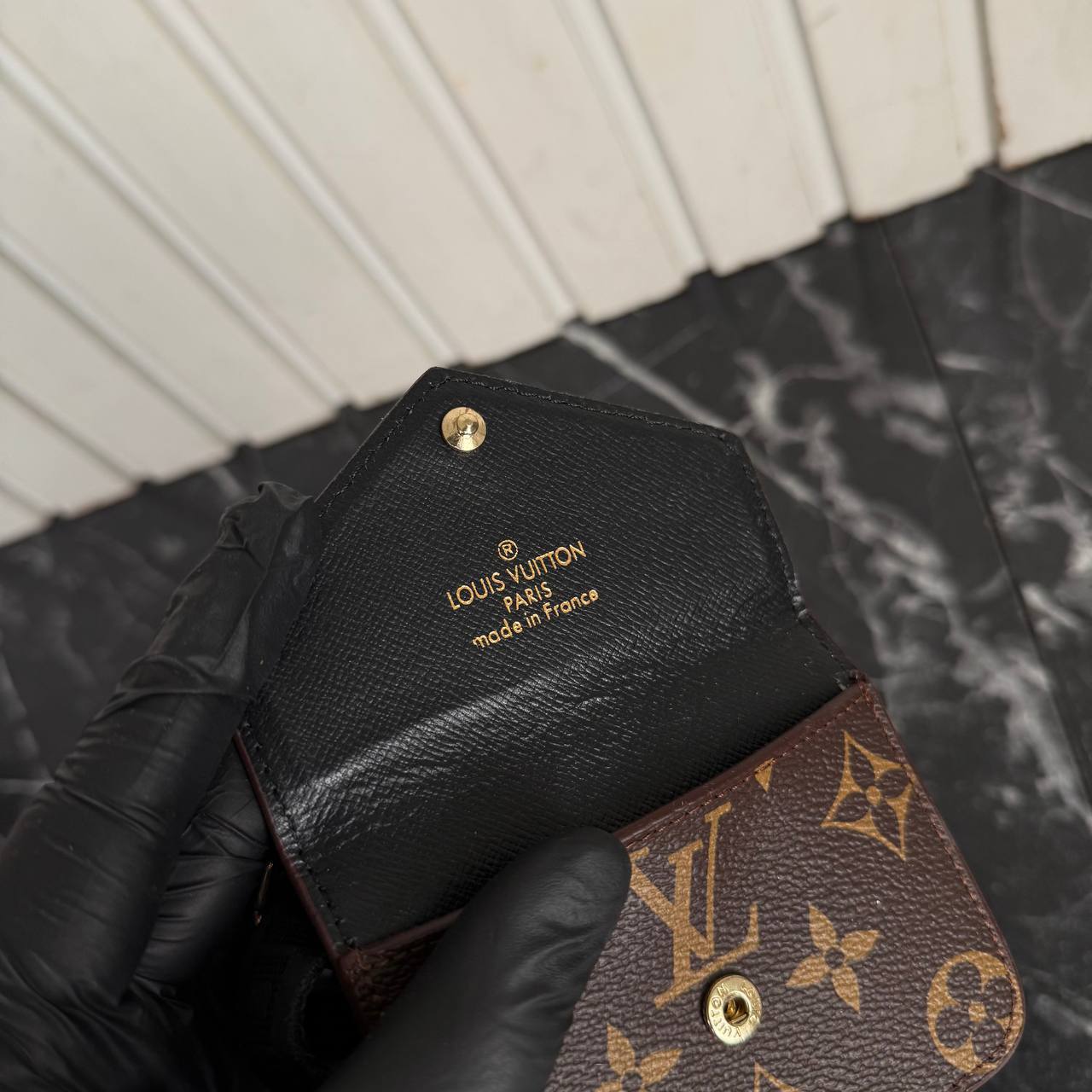 Louis Vuitton Felicie Strap & Go Wallet 

5654