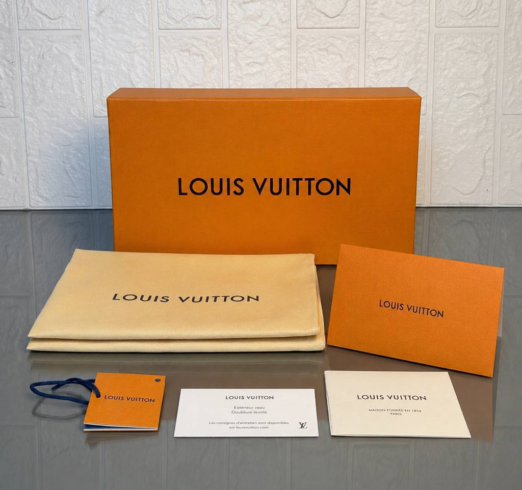 Louis Vuitton Slipper

911265 ⭐️