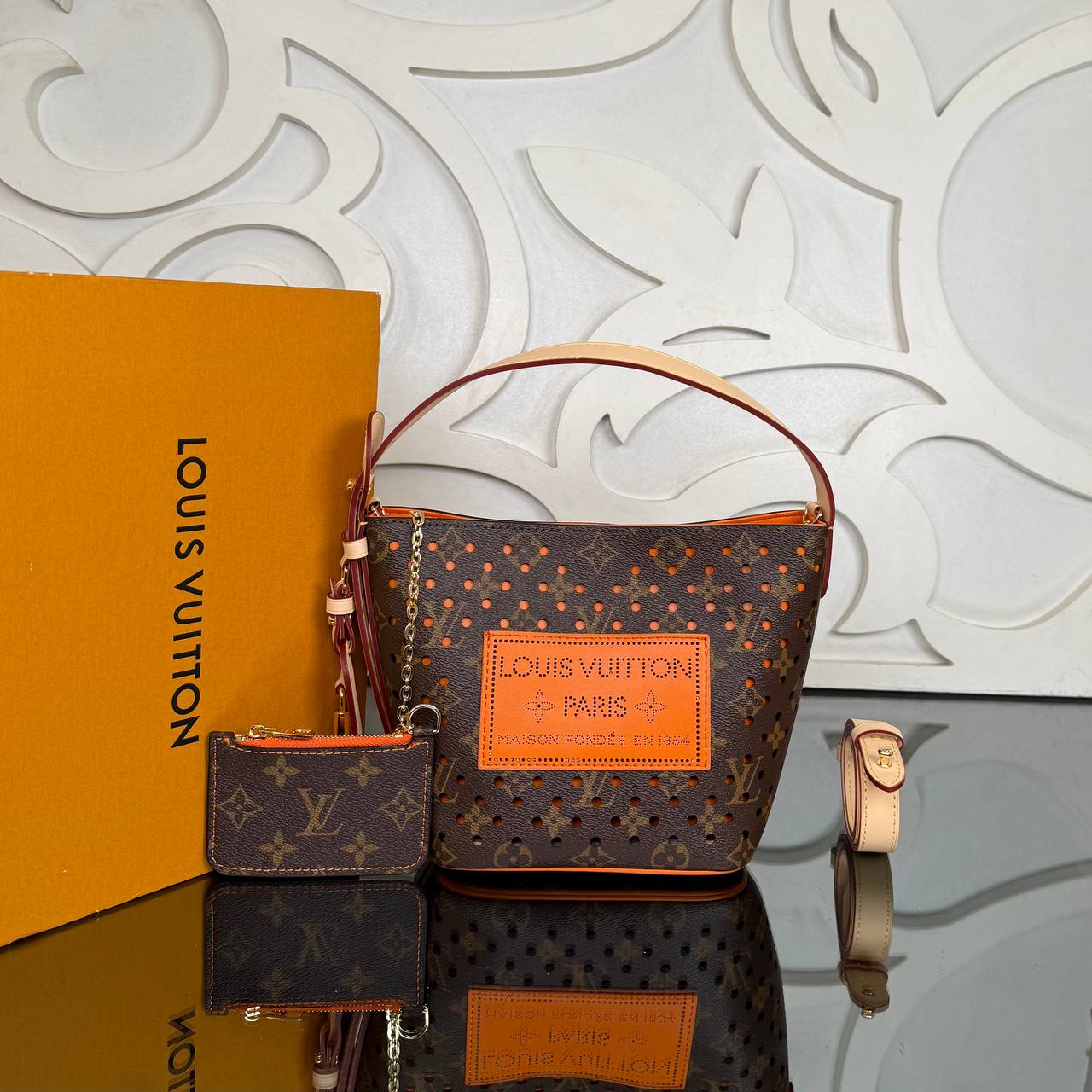 Louis Vuitton All In BB

910844 ⭐️