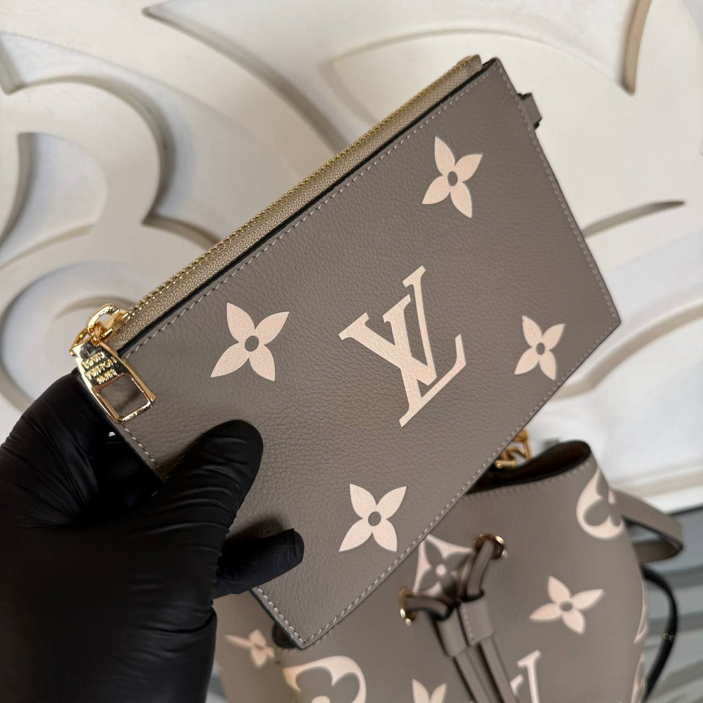 Louis Vuitton NeoNoe Bag

5759-1 ⭐️