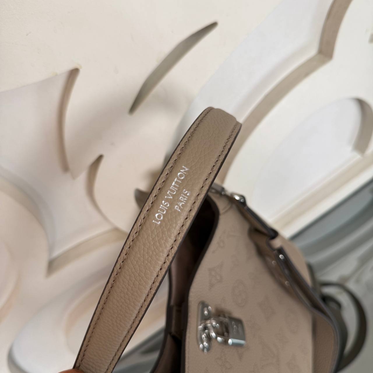 Louis Vuitton Mahina All Around PM

910590 ⭐️
