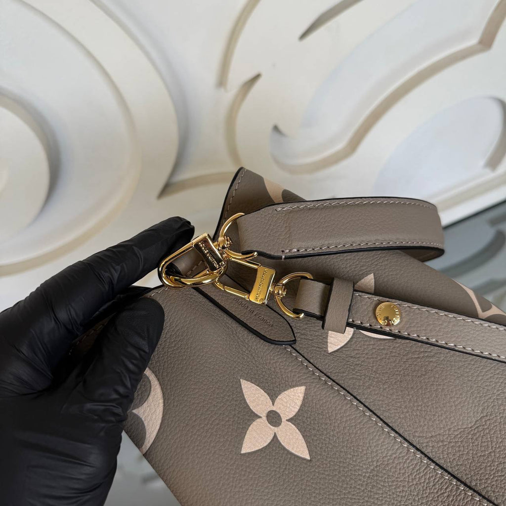Louis Vuitton NeoNoe Bag

5759-1 ⭐️