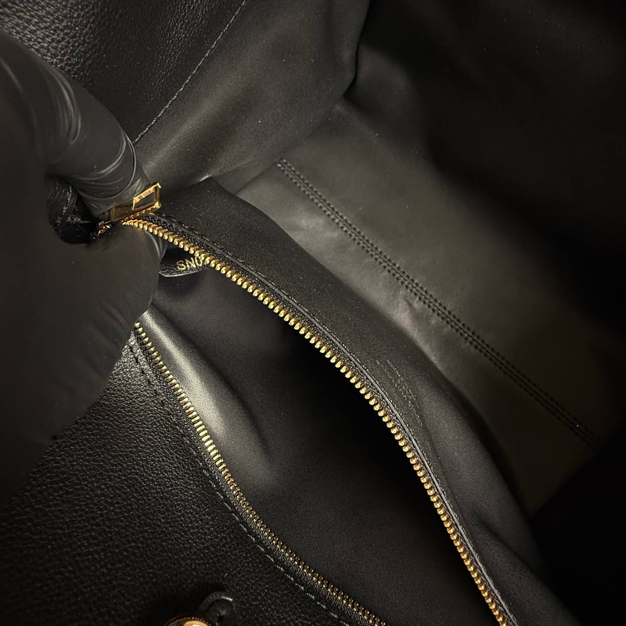 Louis Vuitton Vendome PM
L

910428 ⭐️