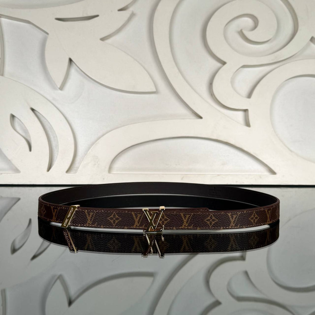 Louis Vuitton Thin 20 mm Belt

217059 ⭐️