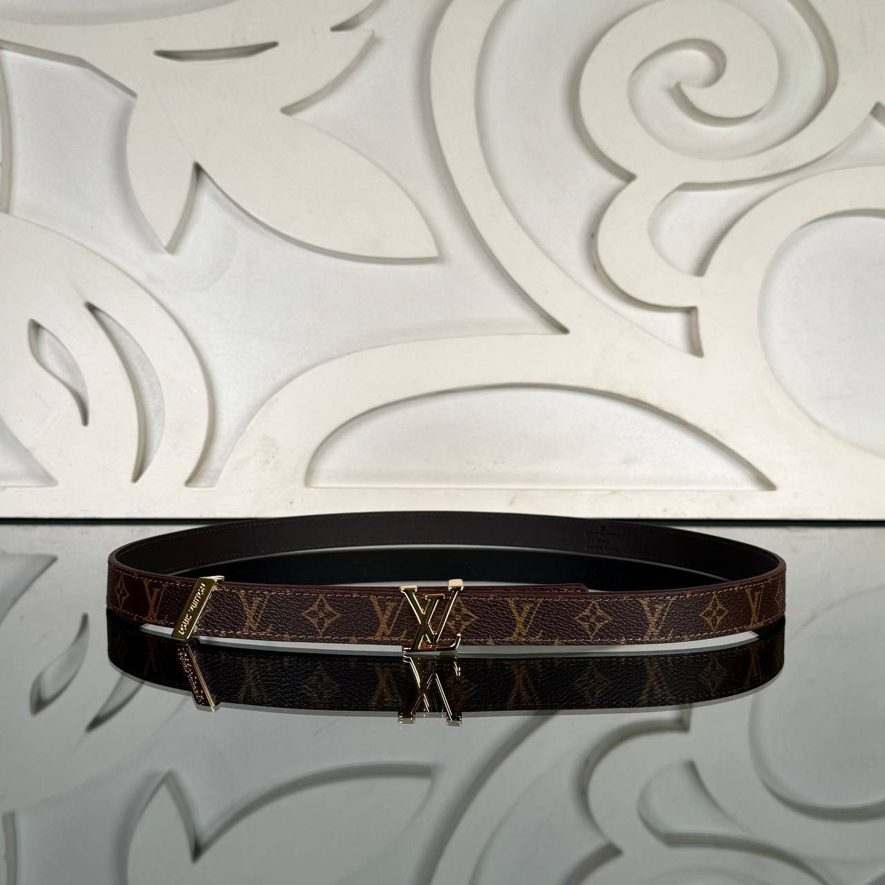Louis Vuitton Thin 20 mm Belt

217059 ⭐️