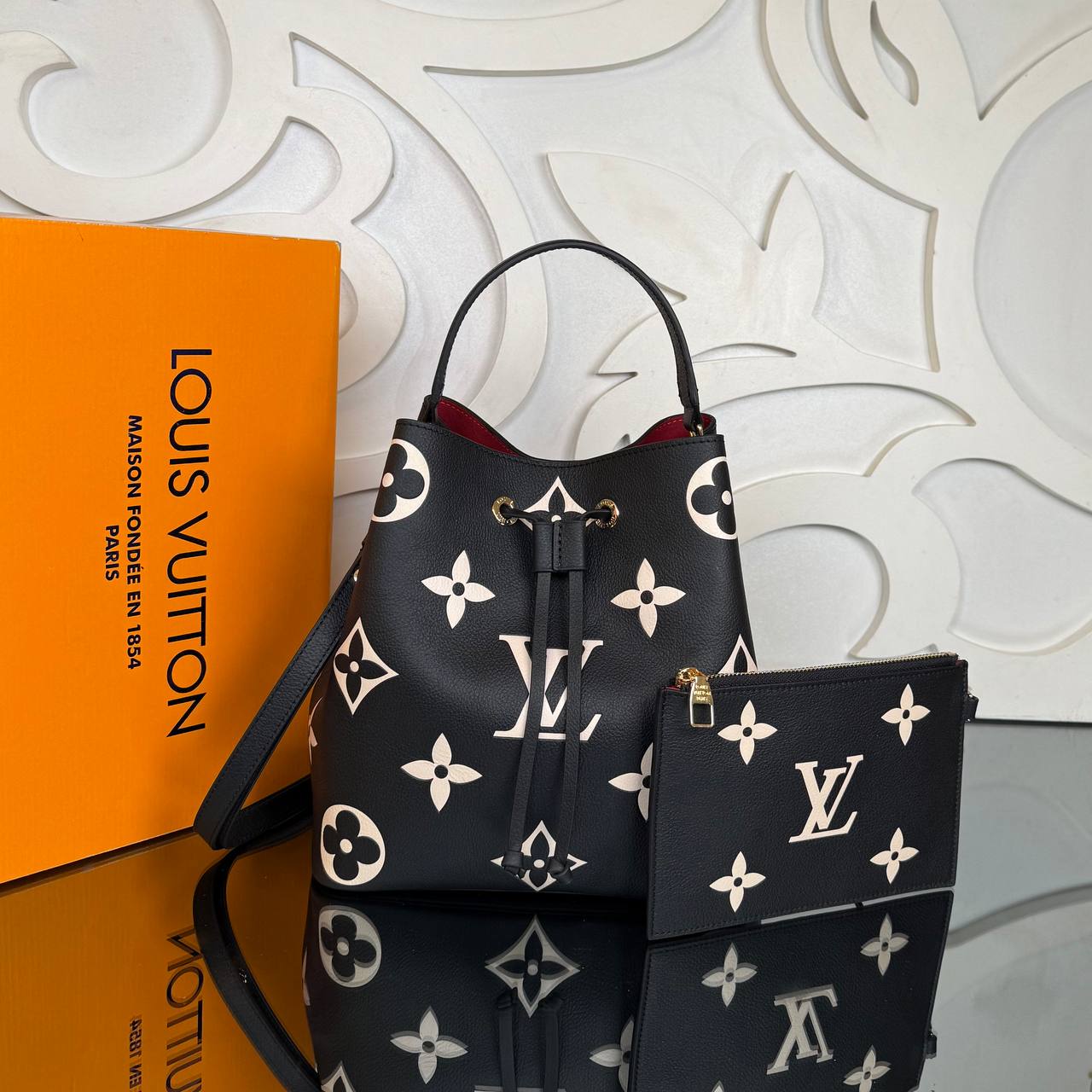 Louis Vuitton NeoNoe Bag

5759-1 ⭐️