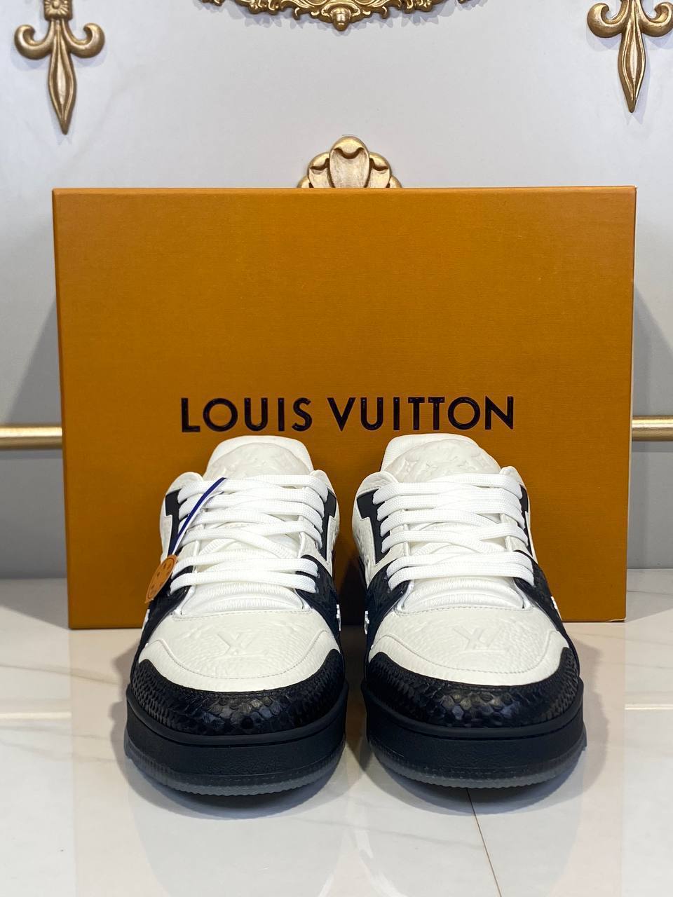 Louis Vuitton Python Sneakers

911060 ⭐️