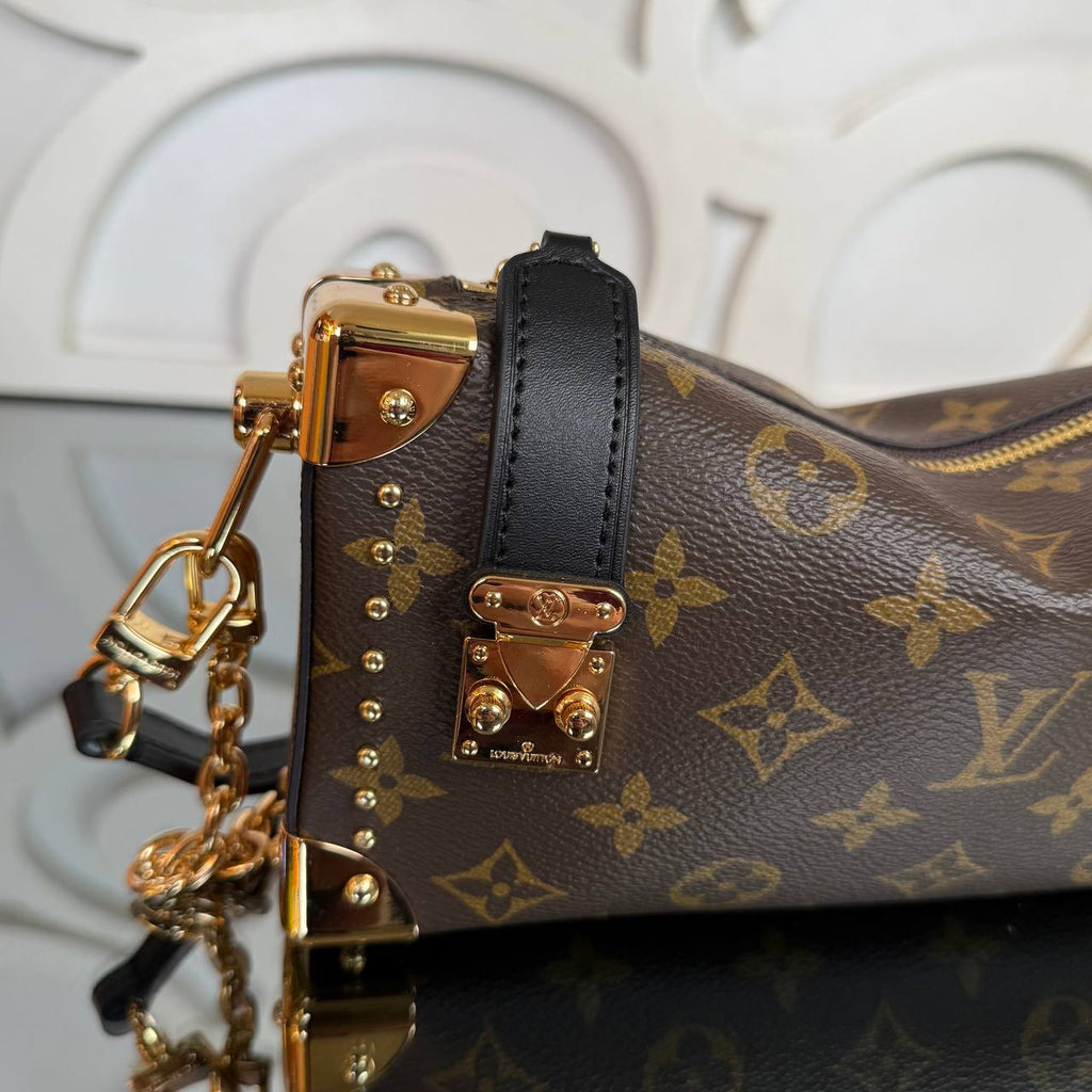 Louis Vuitton Slim Trunk Bag

910817 ⭐️