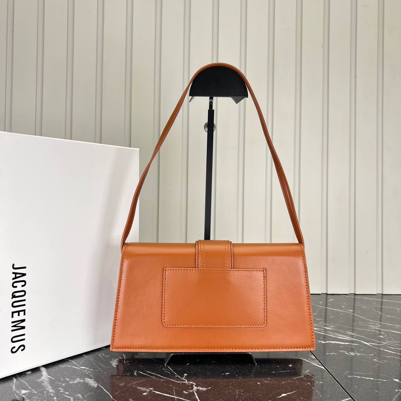 Jacquemus Lee Petit Bambino 

28x15 cm
5736-1 ⭐️