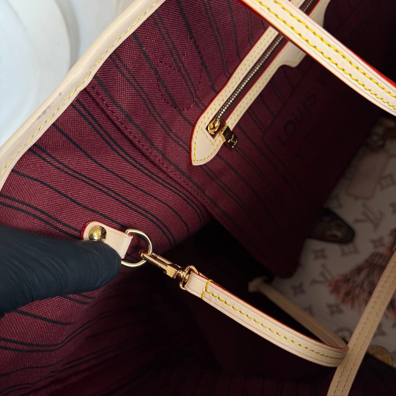Louis Vuitton Neverfull GM
Limidet 1854 
910815 ⭐️