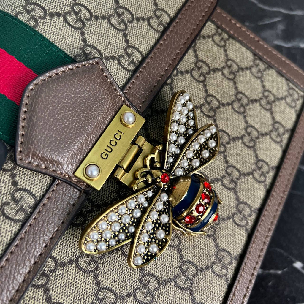 Gucci Margaret Top Handle Bag

26x18 cm 
6858 ⭐️